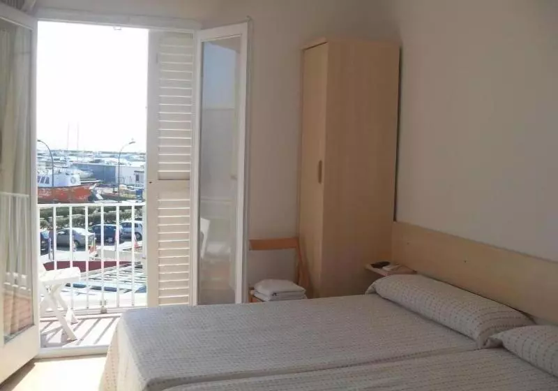 Hotelli Fonda Can Dalfó By Vivere Stays