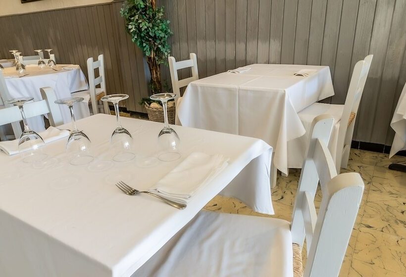 فندق Fonda Can Dalfó By Vivere Stays