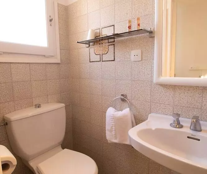 Hotelli Fonda Can Dalfó By Vivere Stays