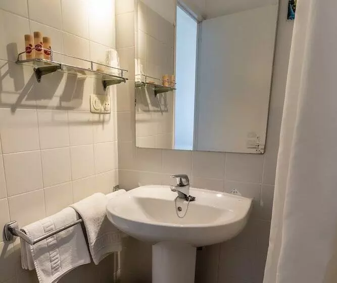 Hotelli Fonda Can Dalfó By Vivere Stays