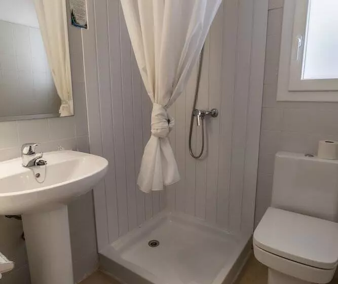 Hotelli Fonda Can Dalfó By Vivere Stays