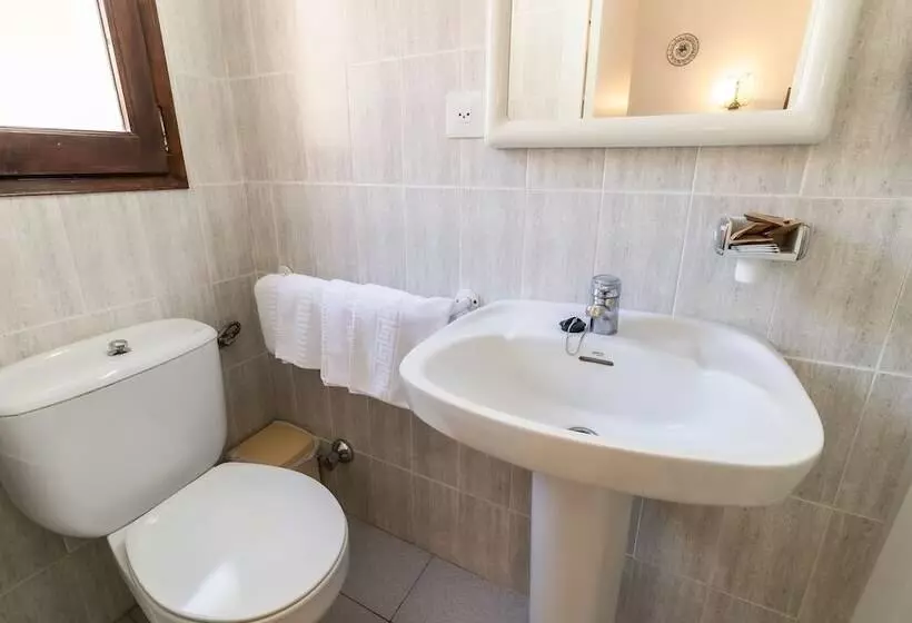 Hotelli Fonda Can Dalfó By Vivere Stays