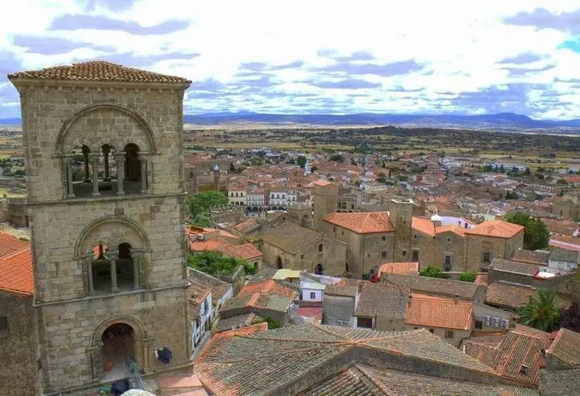 Hotelli Gifsa Rural House Trujillo