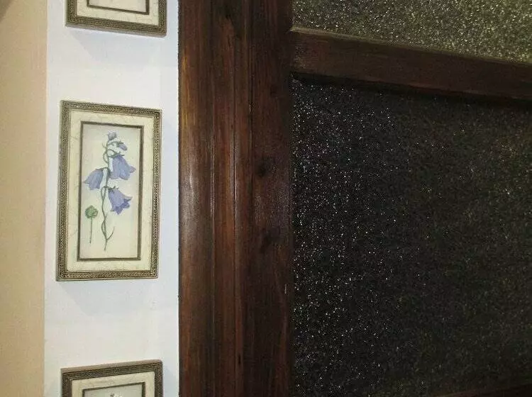 ホテル Hostal Los Aromas