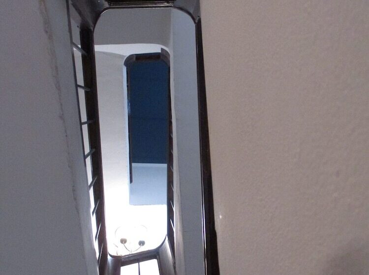 Отель Hostal Los Aromas