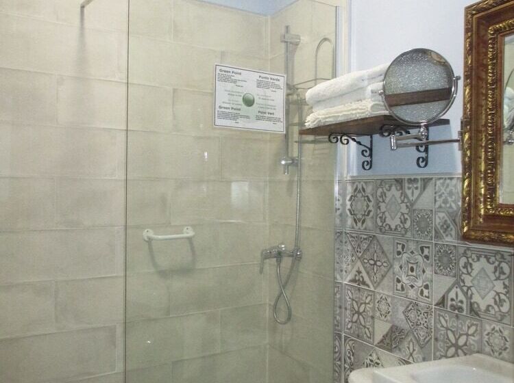 Отель Hostal Los Aromas