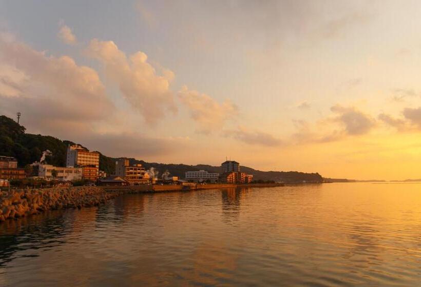 בית מלון כפרי Iseya, Seaview Private Oceanside Bath