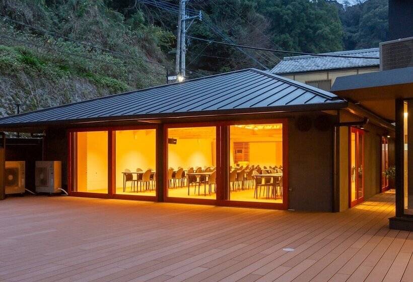 בית מלון כפרי Iseya, Seaview Private Oceanside Bath