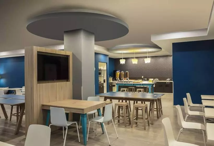 ホテル One Monterrey Tecnológico