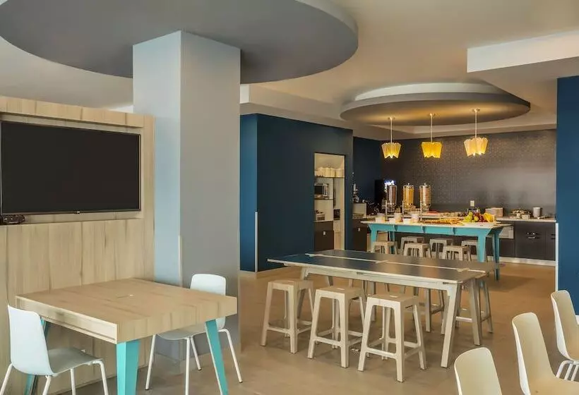 ホテル One Monterrey Tecnológico