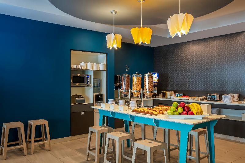 فندق One Monterrey Tecnológico