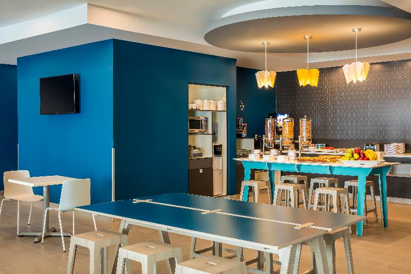 فندق One Monterrey Tecnológico