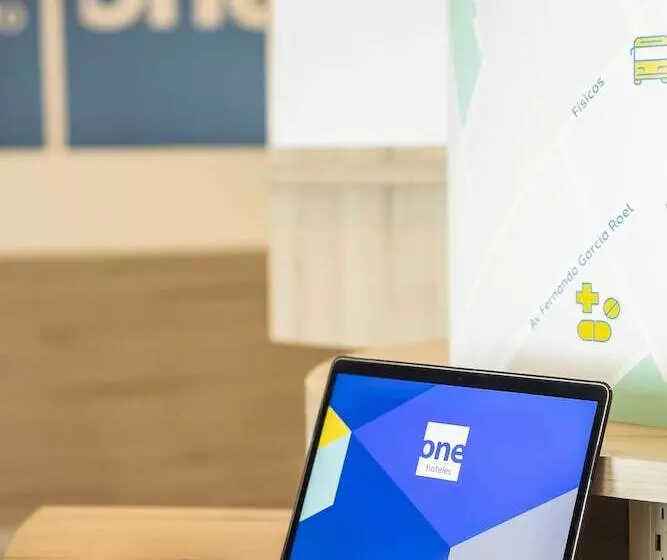 ホテル One Monterrey Tecnológico