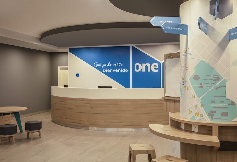 فندق One Monterrey Tecnológico