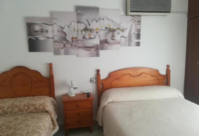 فندق Pension La Linea