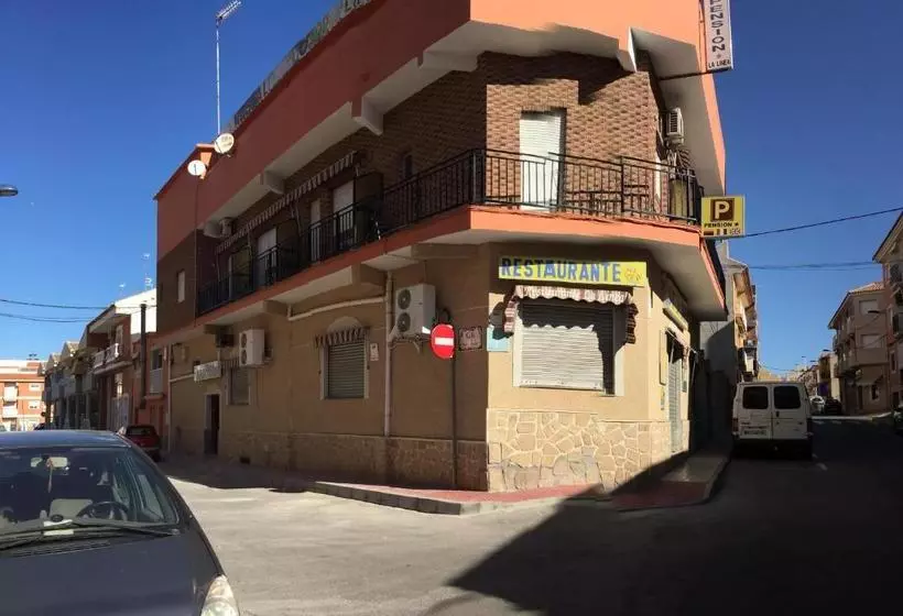 ホテル Pension La Linea