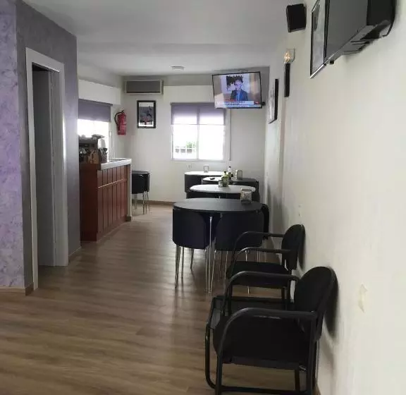 ホテル Pension La Linea