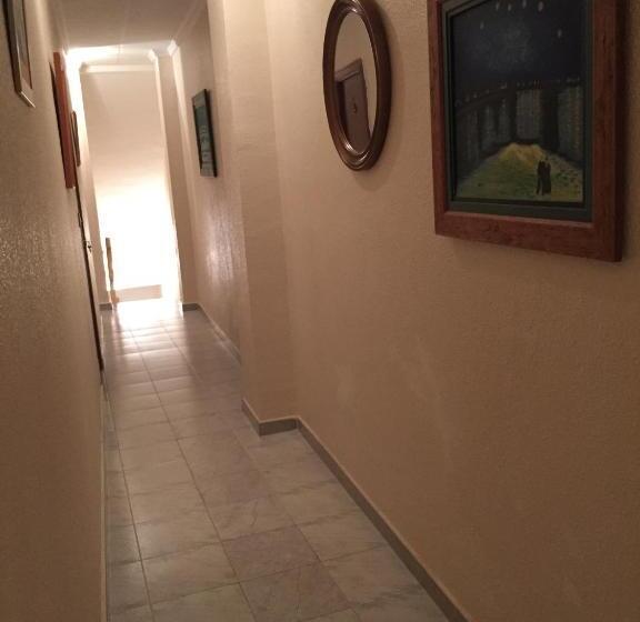 فندق Pension La Linea