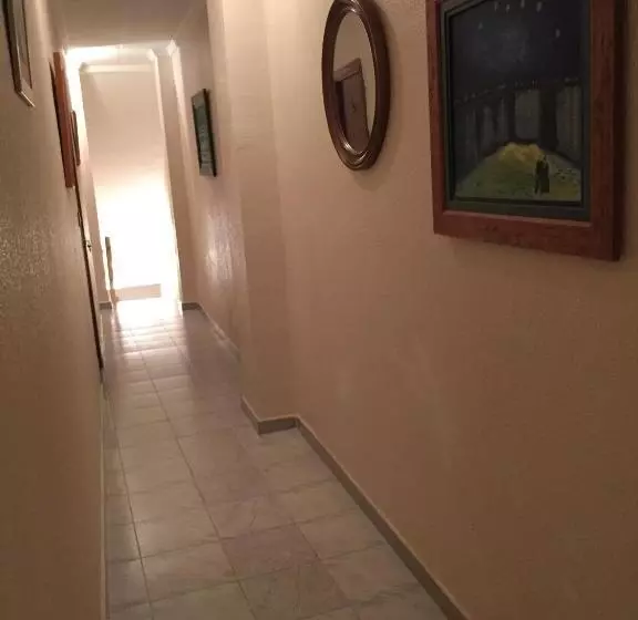 ホテル Pension La Linea