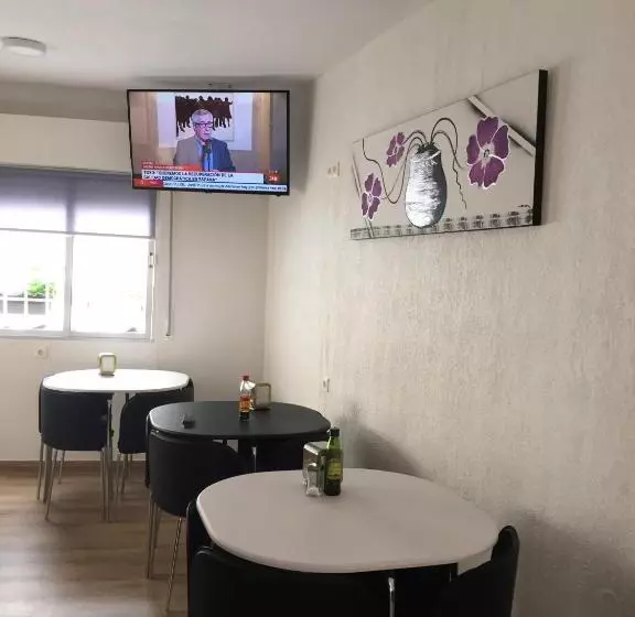 ホテル Pension La Linea