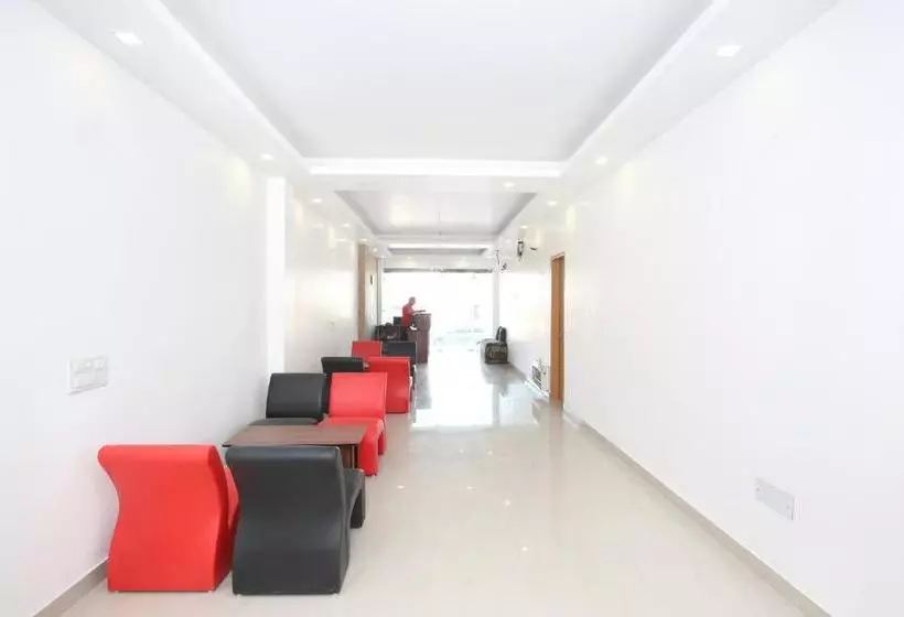 ホテル Fab Royal Plaza Zirakpur