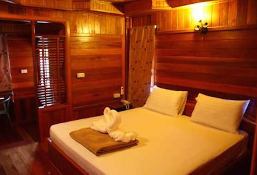 בית מלון כפרי Sabai Ez