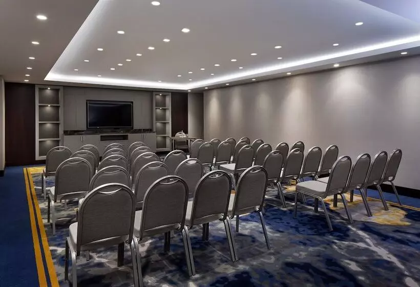 ホテル Sheraton Istanbul City Center