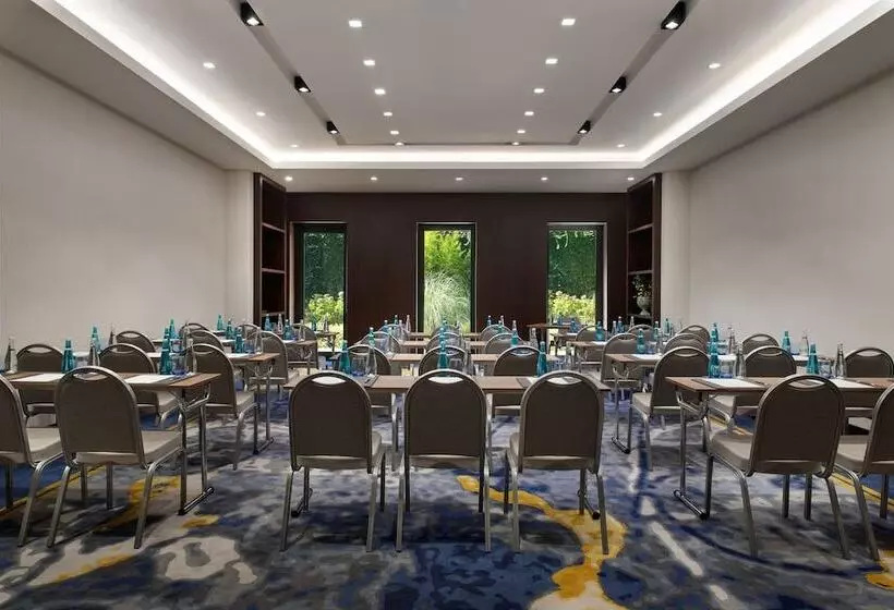 ホテル Sheraton Istanbul City Center