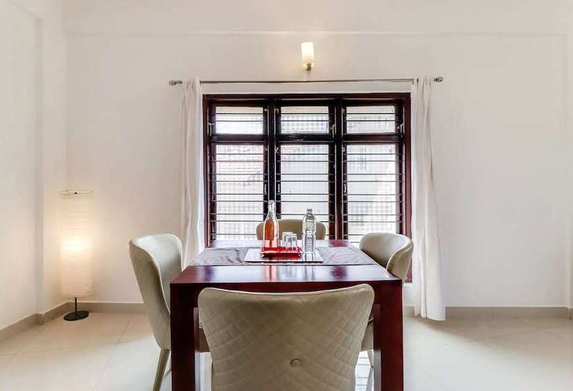 Hotelli Treebo Vrindavan, 3 Km From Madikeri Fort