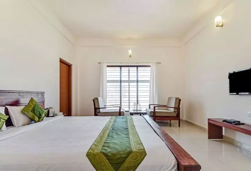 ホテル Treebo Vrindavan, 3 Km From Madikeri Fort