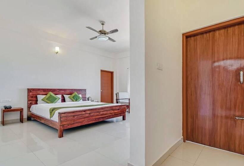 Hotelli Treebo Vrindavan, 3 Km From Madikeri Fort