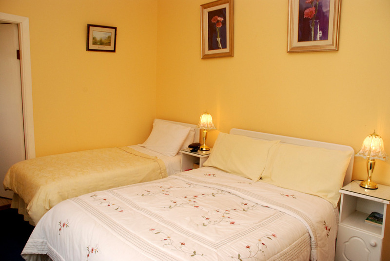 Bungalow Farmhouse B&b