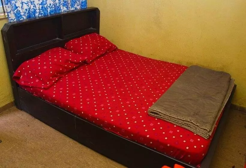 هتل Adesuwa Royal Guest House Abule