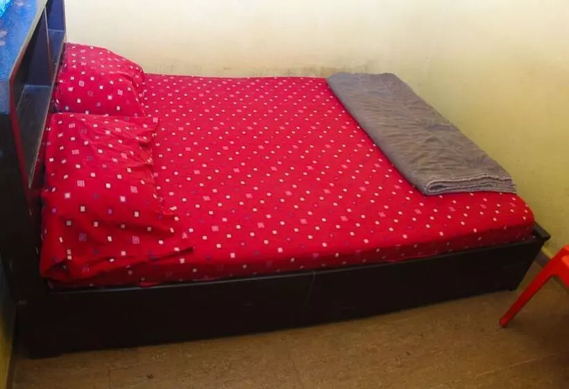 هتل Adesuwa Royal Guest House Abule