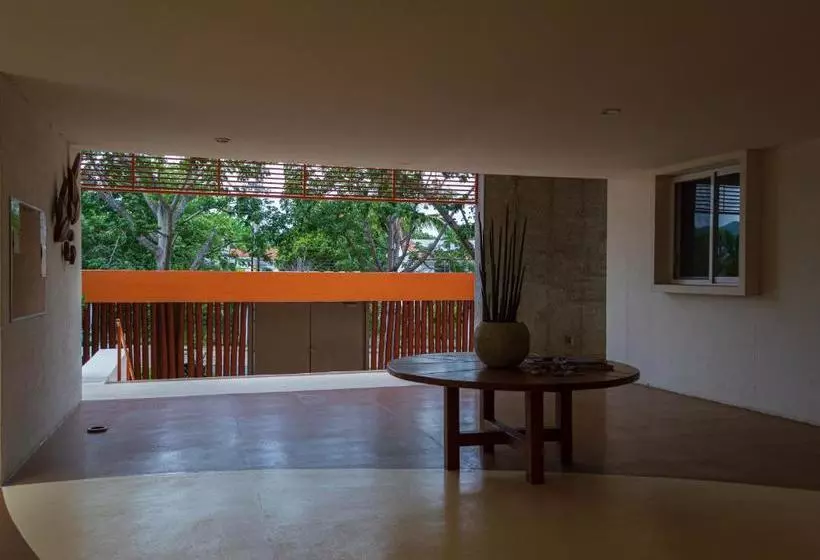 Hotelli La Joya By Destino