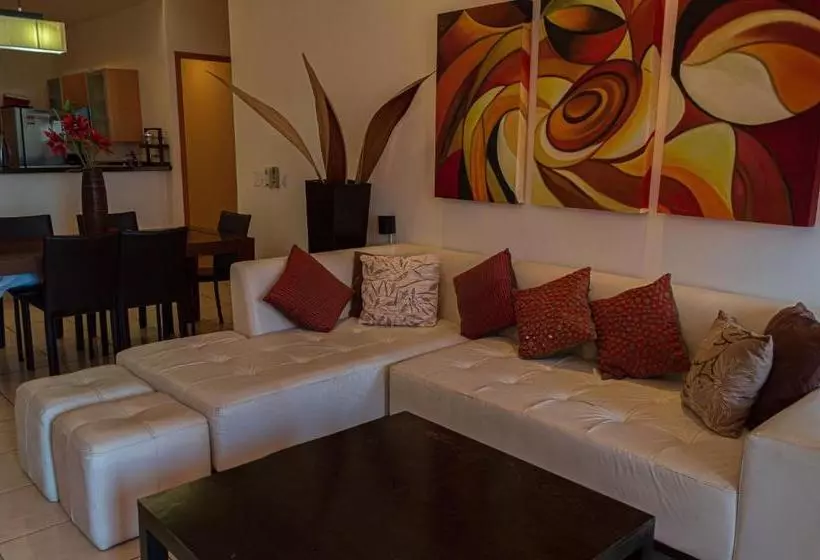 Hotelli La Joya By Destino