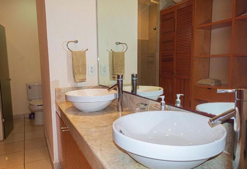 酒店 La Joya By Destino