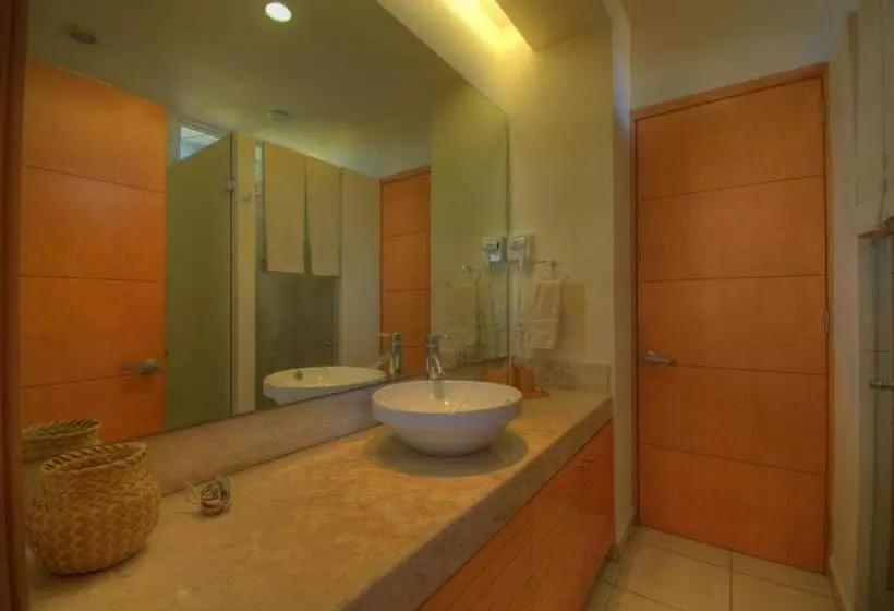 Hotelli La Joya By Destino