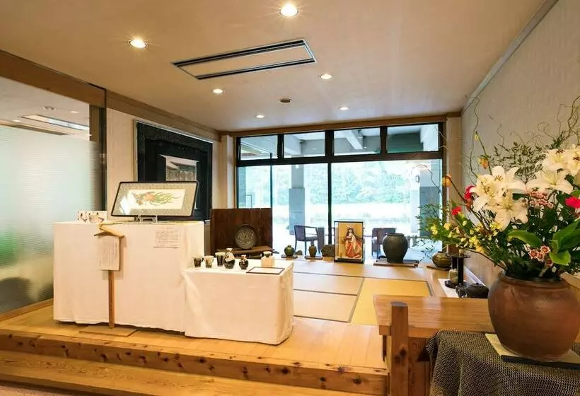 هتل Nikko Toshogu Koyoen