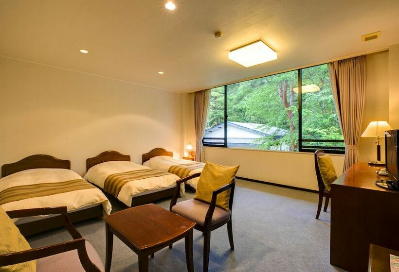 בית מלון כפרי Nikko Toshogu Koyoen