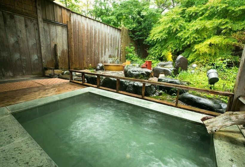 בית מלון כפרי Nikko Toshogu Koyoen