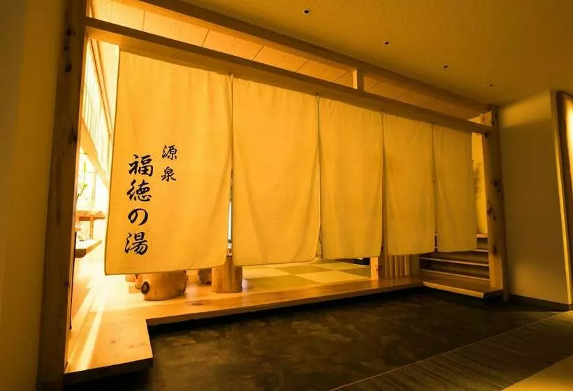 هتل Nikko Toshogu Koyoen