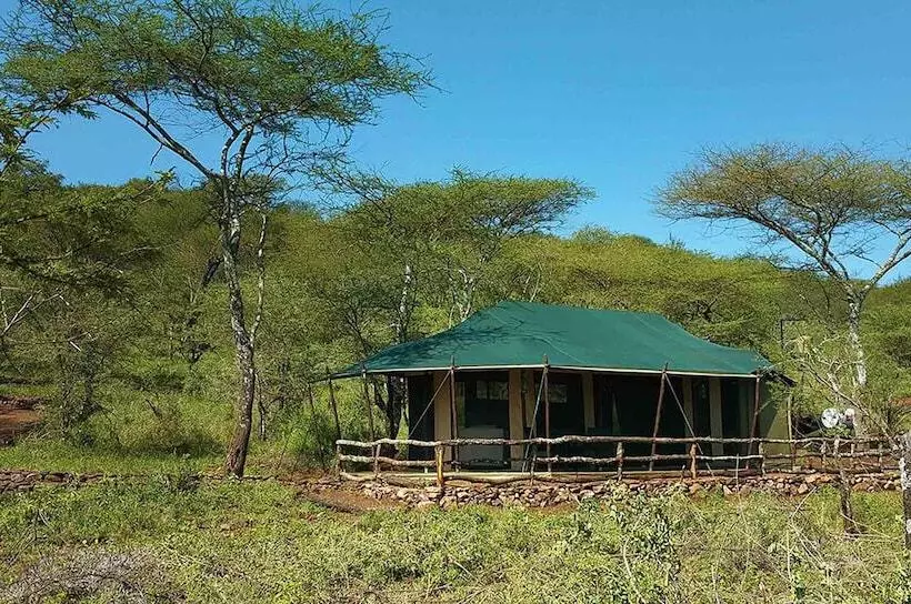 هتل Ole Serai Luxury Camp