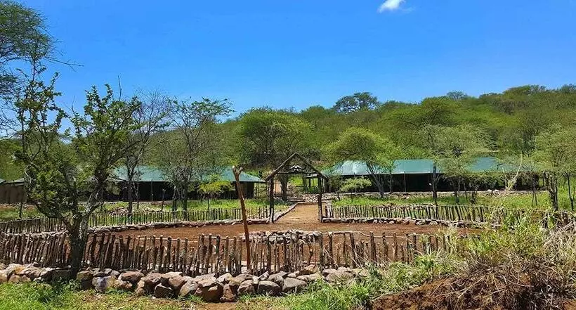 هتل Ole Serai Luxury Camp