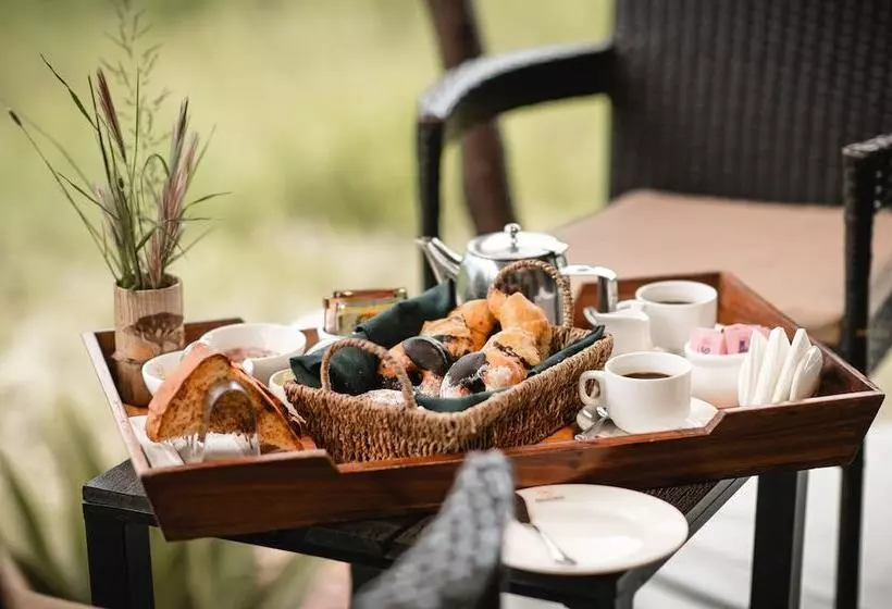 هتل Ole Serai Luxury Camp