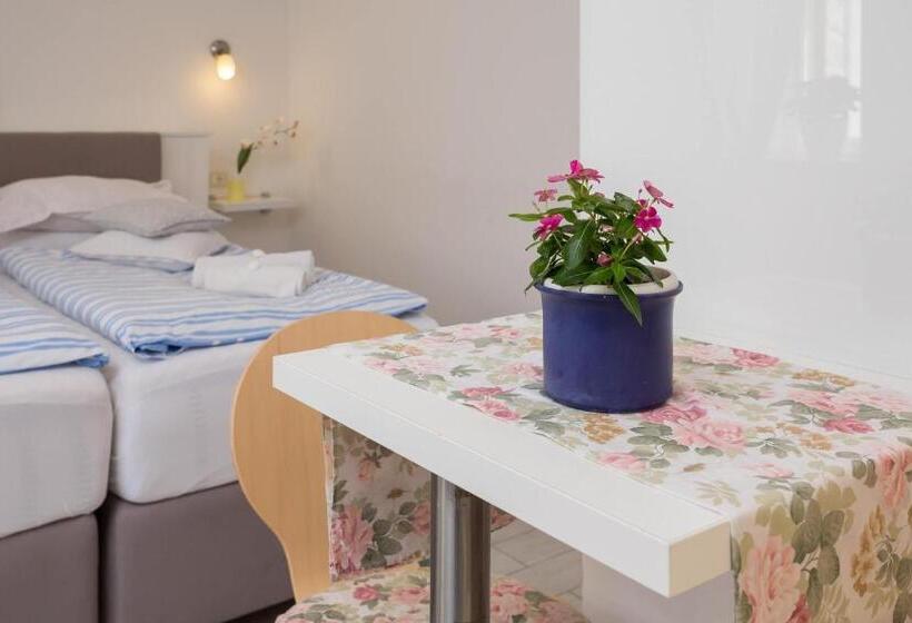 Hotel Split Center Suites