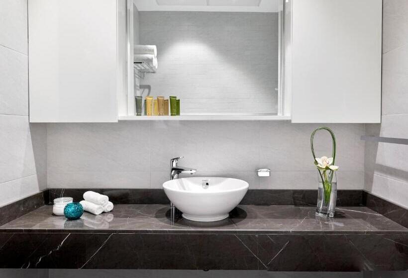 Hotel Staybridge Suites Doha Lusail, An Ihg