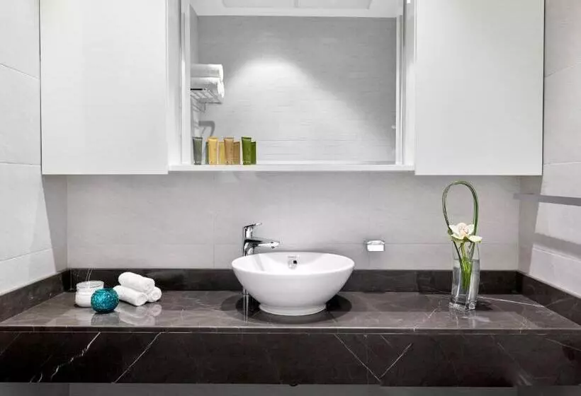هتل Staybridge Suites Doha Lusail, An Ihg
