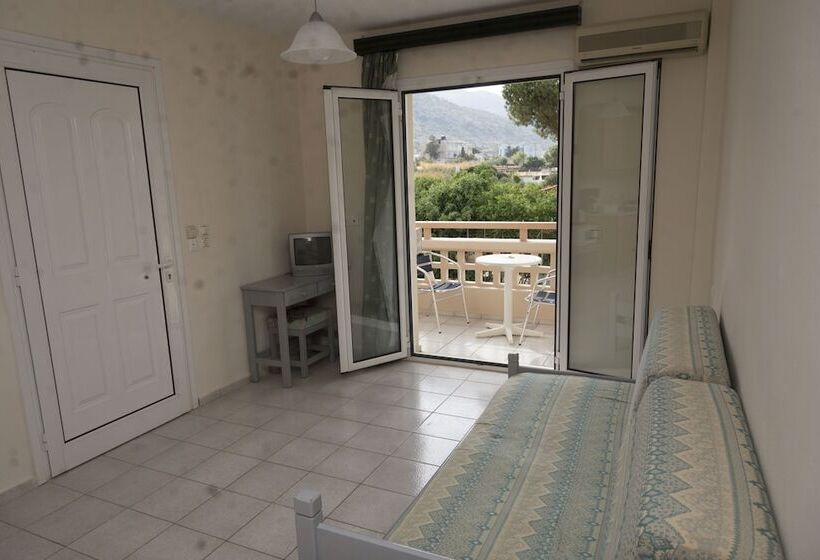 Hôtel Sunset Studios & Apartments By Estia