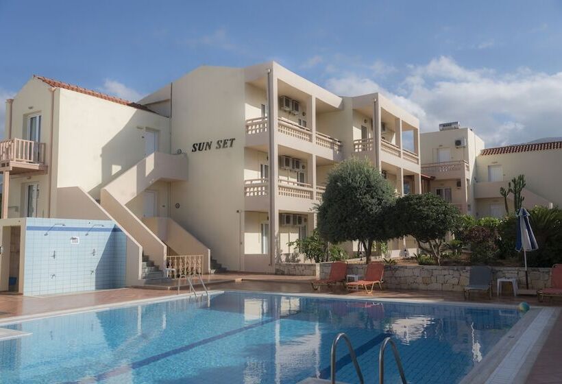 Hôtel Sunset Studios & Apartments By Estia